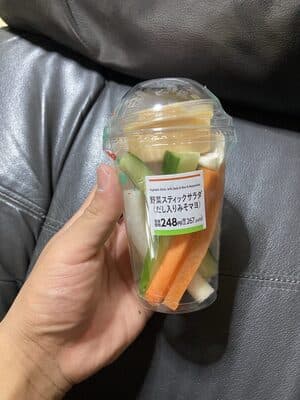 野菜スティックサラダ　(だし入りみそマヨ)