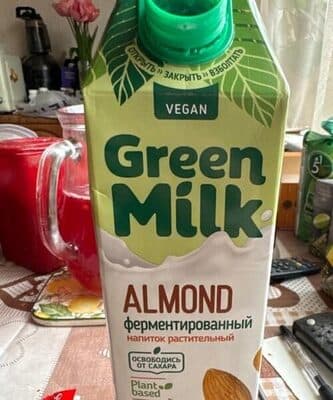 Green milk almond