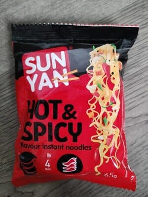 HOT & SPICY flavour instant noodles