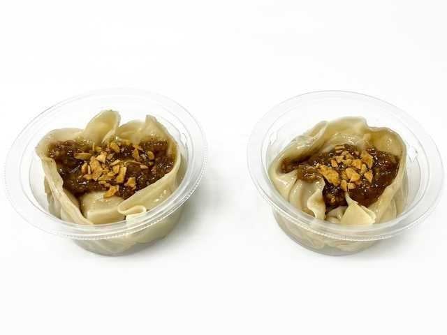 背脂入りにんにく豚骨醤油水餃子