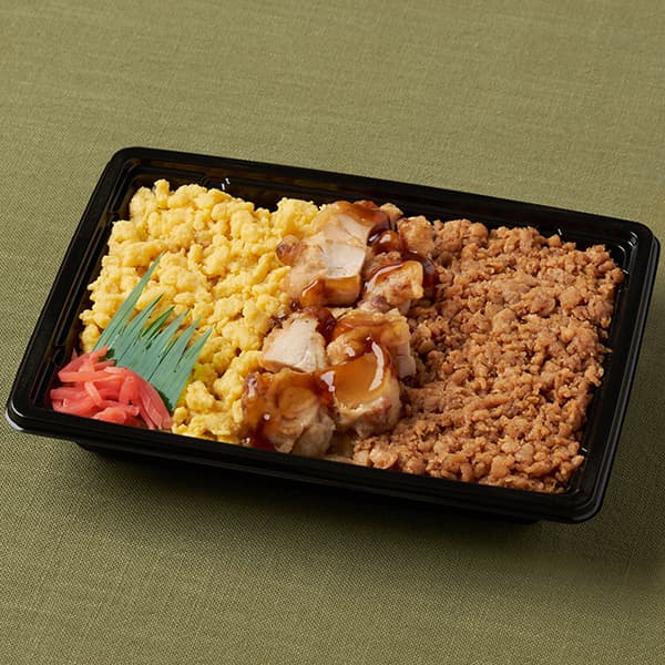 【四国・九州】から揚げとそぼろ弁当