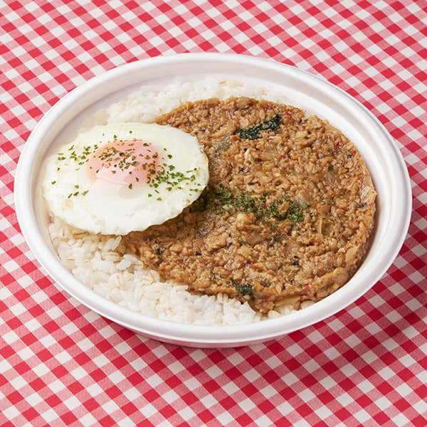 【関東の一部】バジル香る！ガパオライス（麦入りごはん）