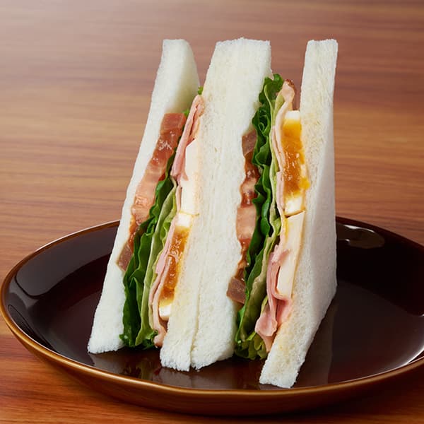 ベーコンレタストマトサンド