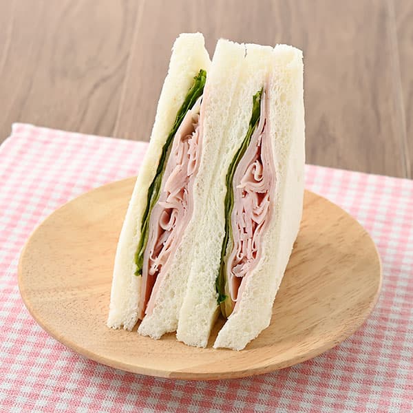 たっぷりハムサンド