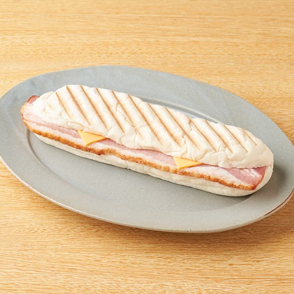 【四国】ホットサンド　厚切りベーコンのパニーニ