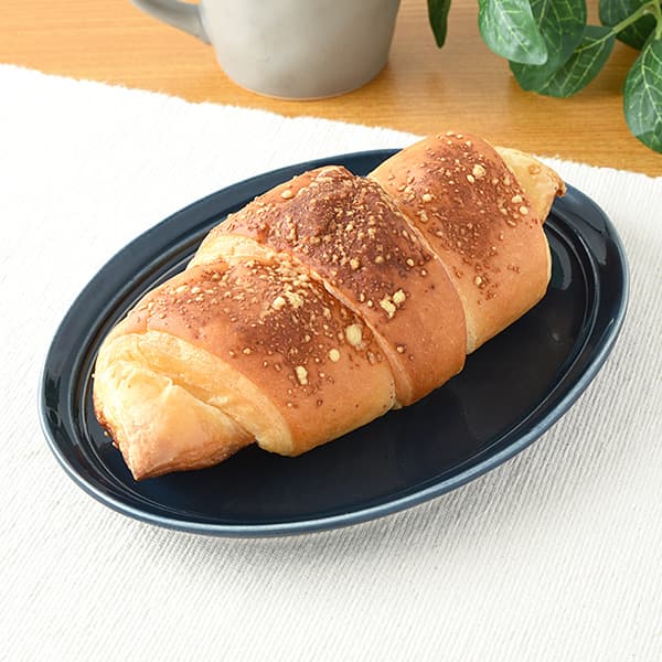 ジュワッとしたチーズ塩パン